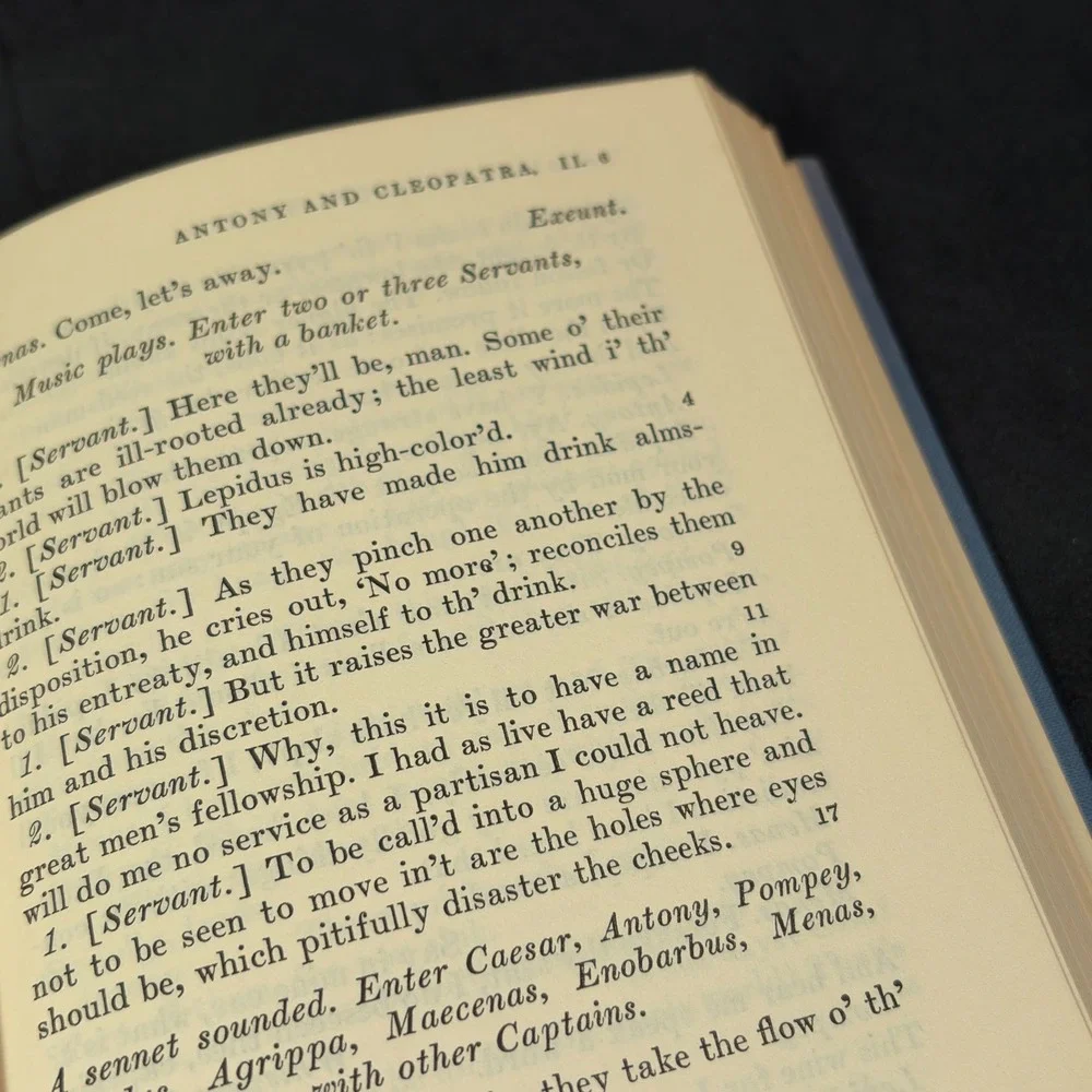 The Yale Shakespeare: The Tragedy of‎ Antony & Cleopatra - Phialas (HC, 1955)